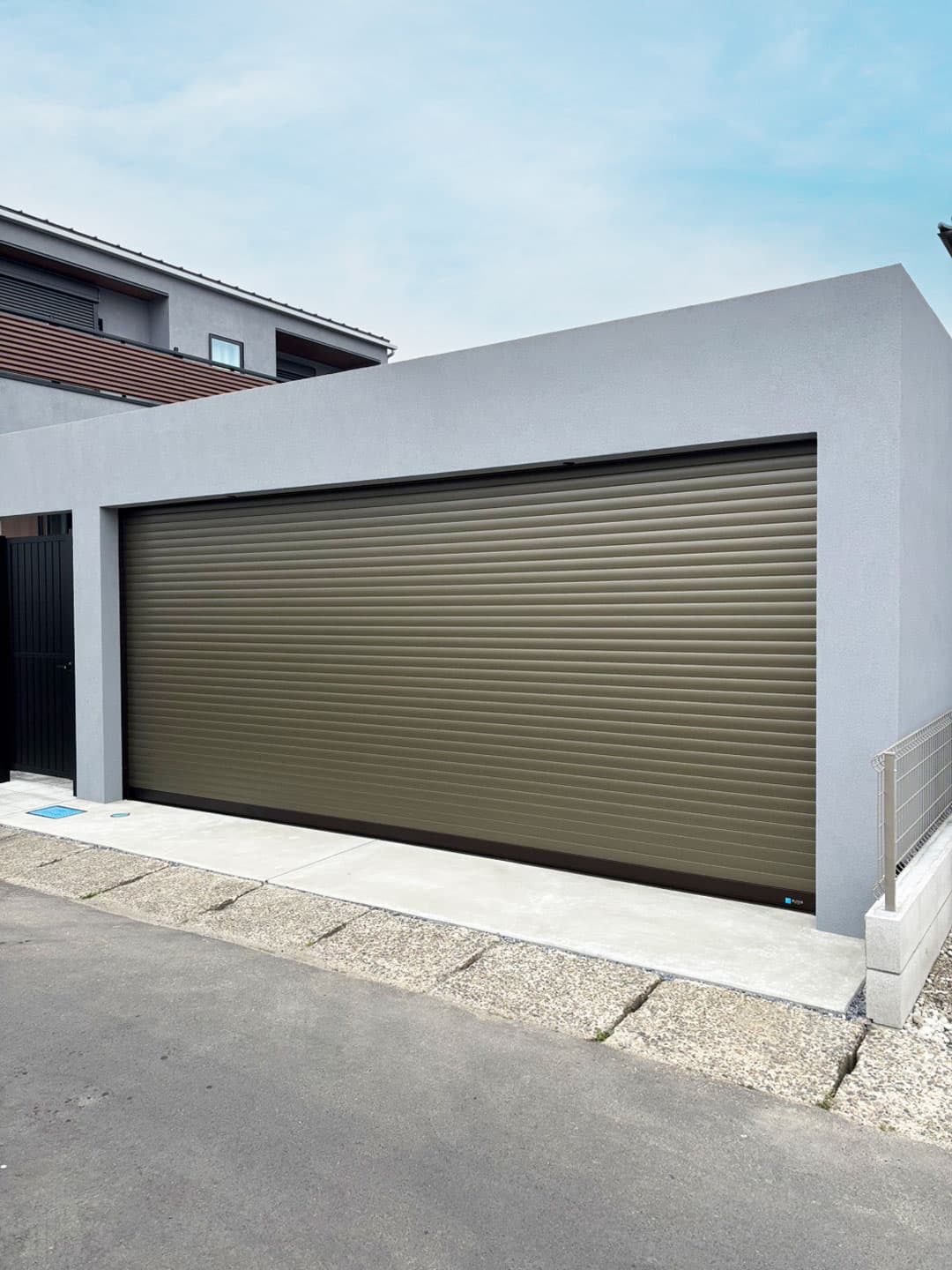 グランドアートウォールのシャッターゲート