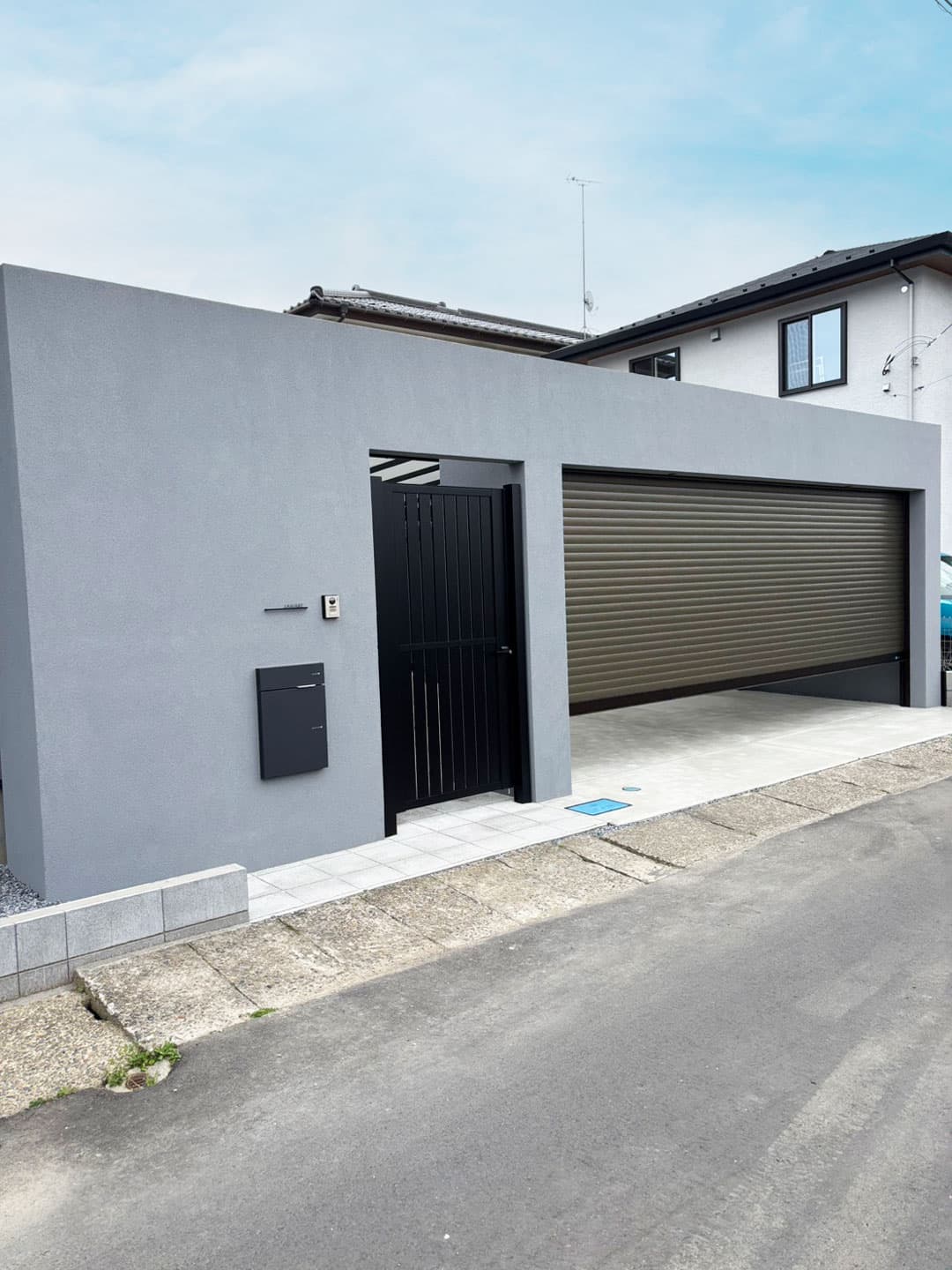 グランドアートウォールのシャッターゲートと門扉